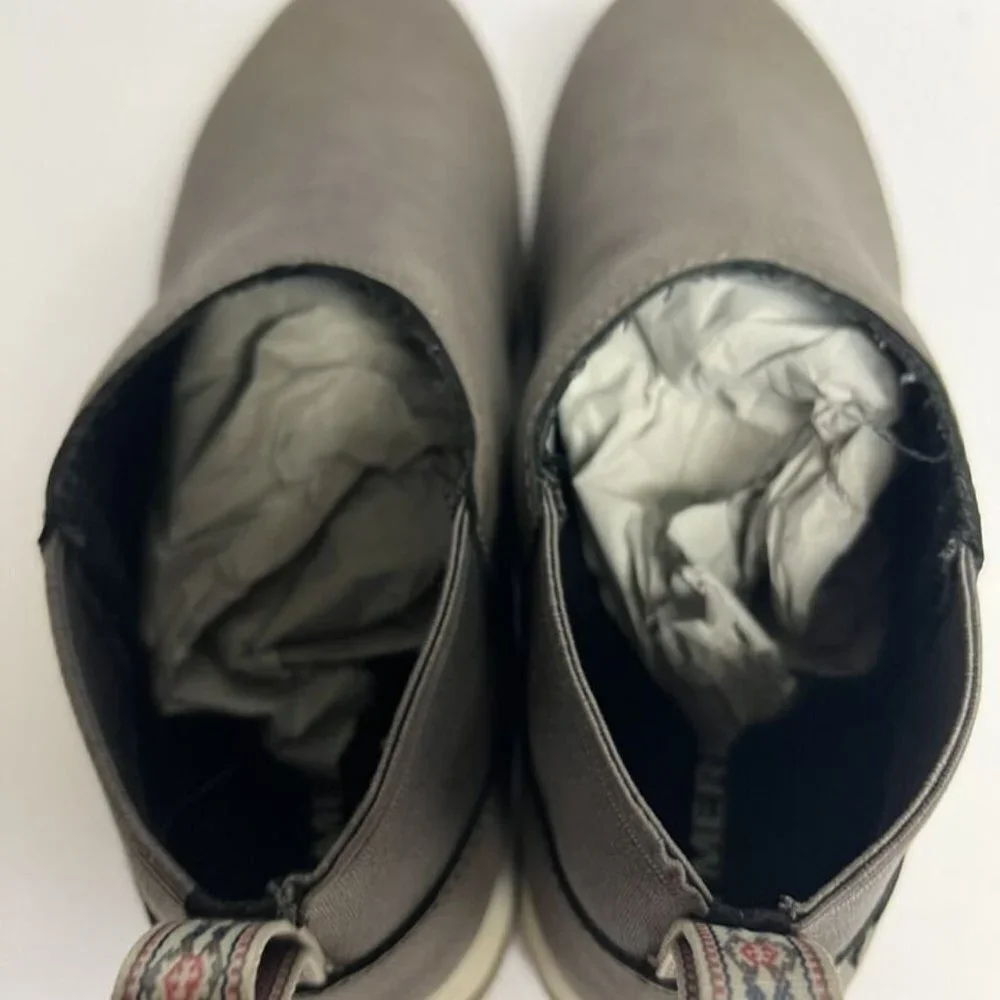 Merrell Womens Alpine Chelsea Boot Size 10 M